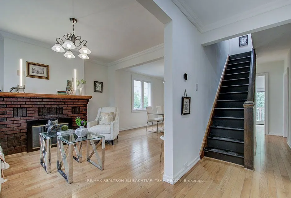29 Roseland Drive