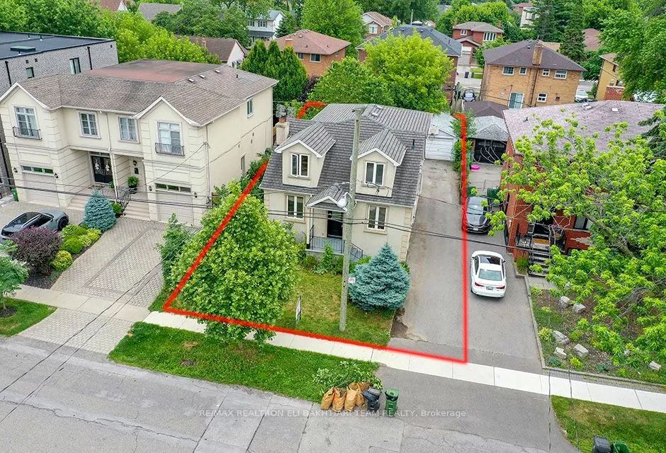 29 Roseland Drive