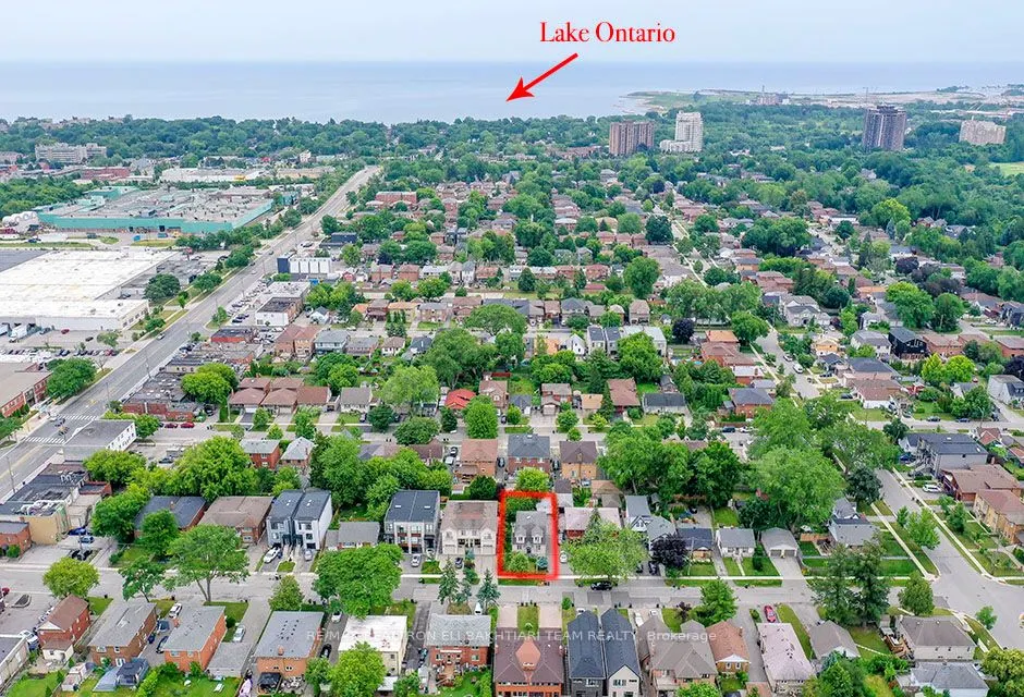 29 Roseland Drive