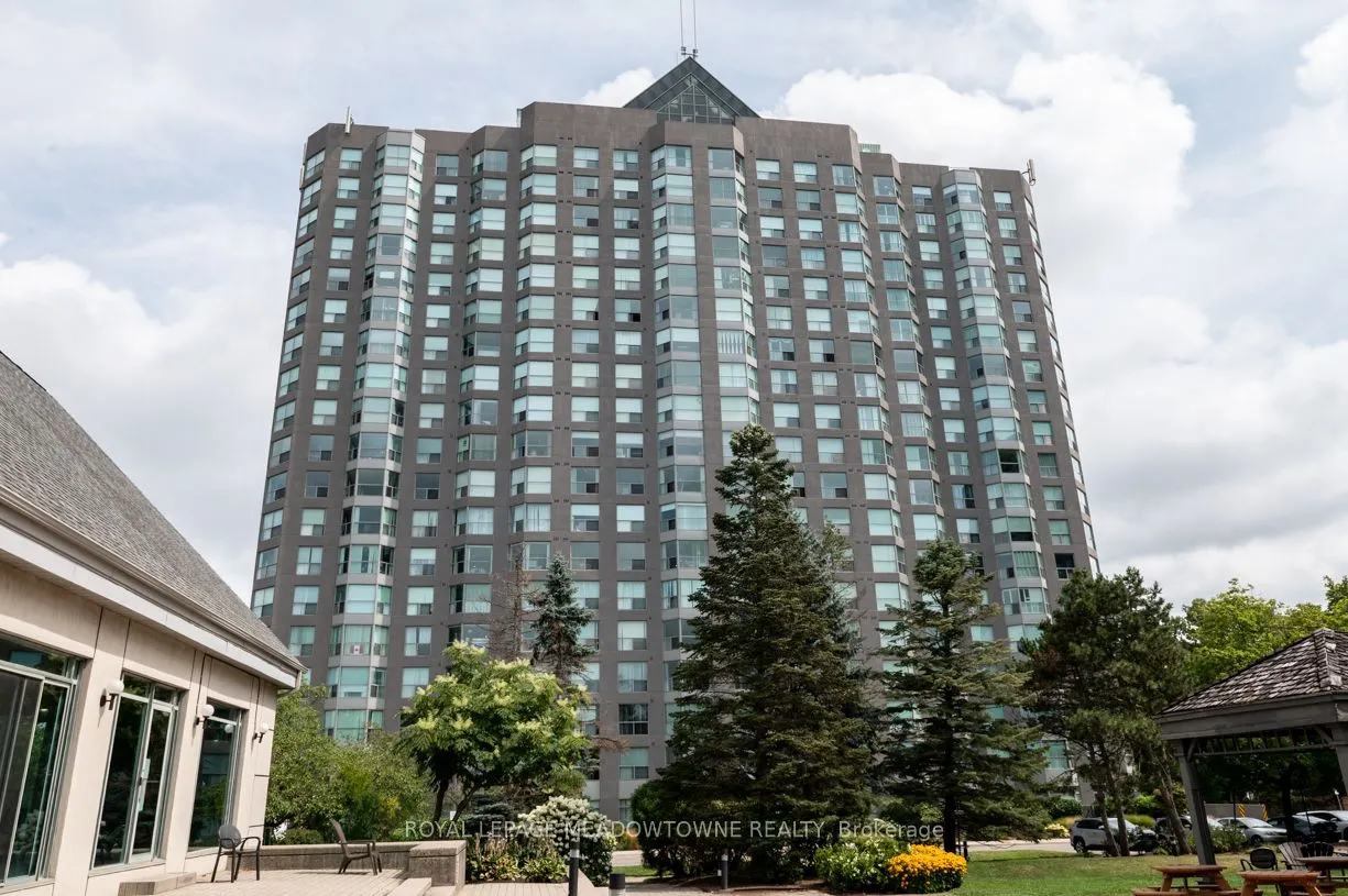 2155 Burnhamthorpe Road W, #902