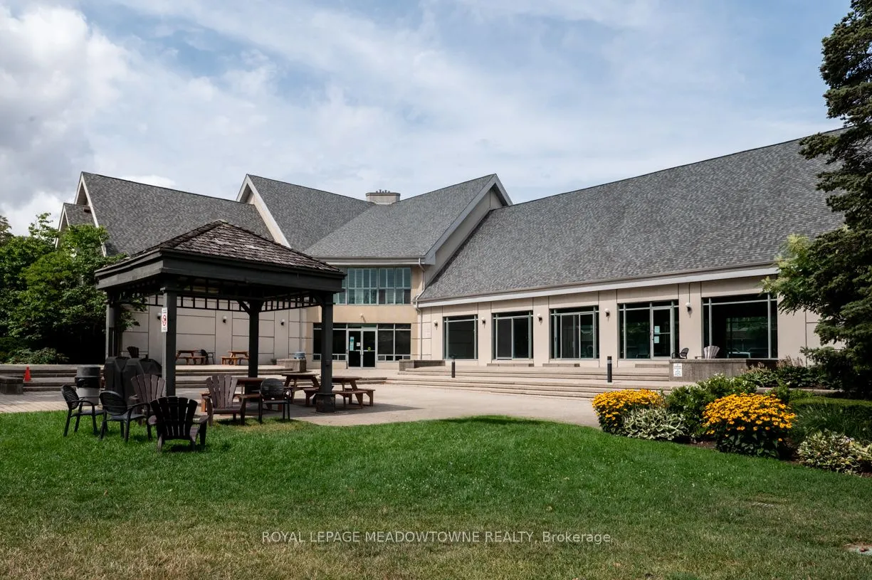 2155 Burnhamthorpe Road W, #902