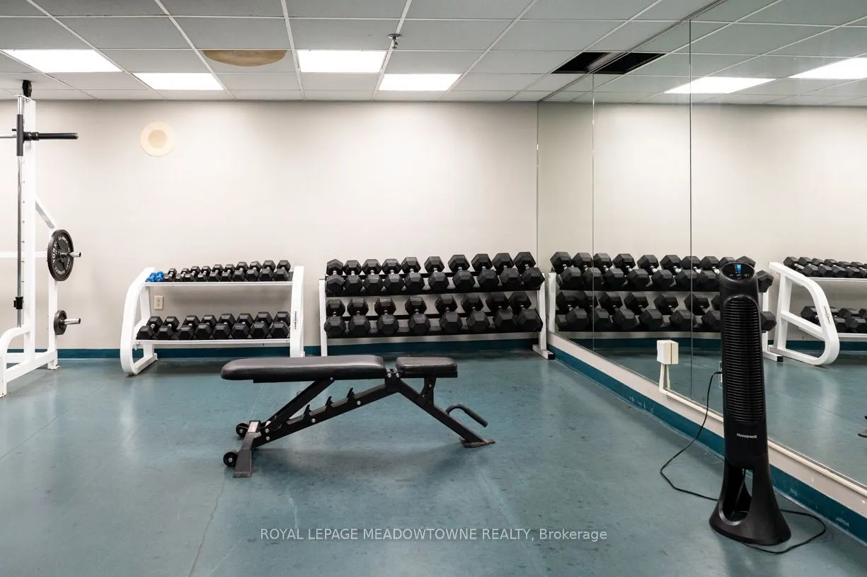 2155 Burnhamthorpe Road W, #902