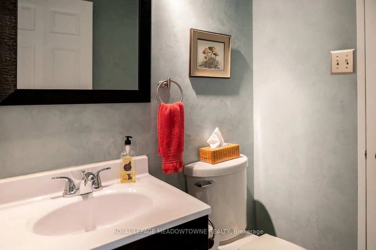 2155 Burnhamthorpe Road W, #902
