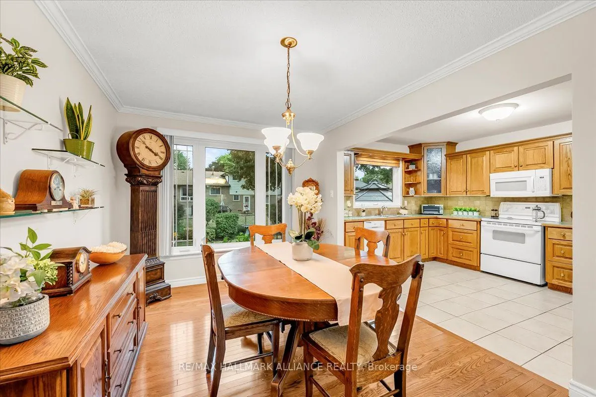 26 Lockton Crescent