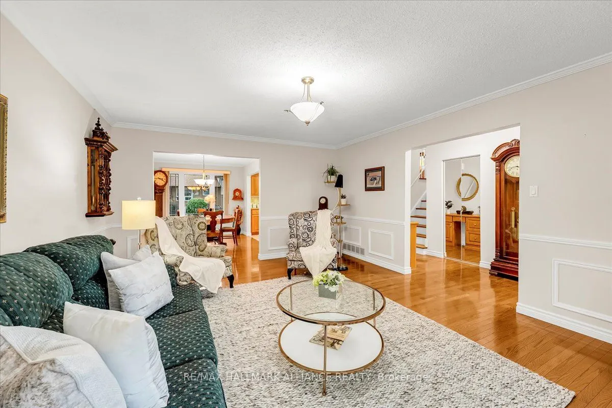 26 Lockton Crescent