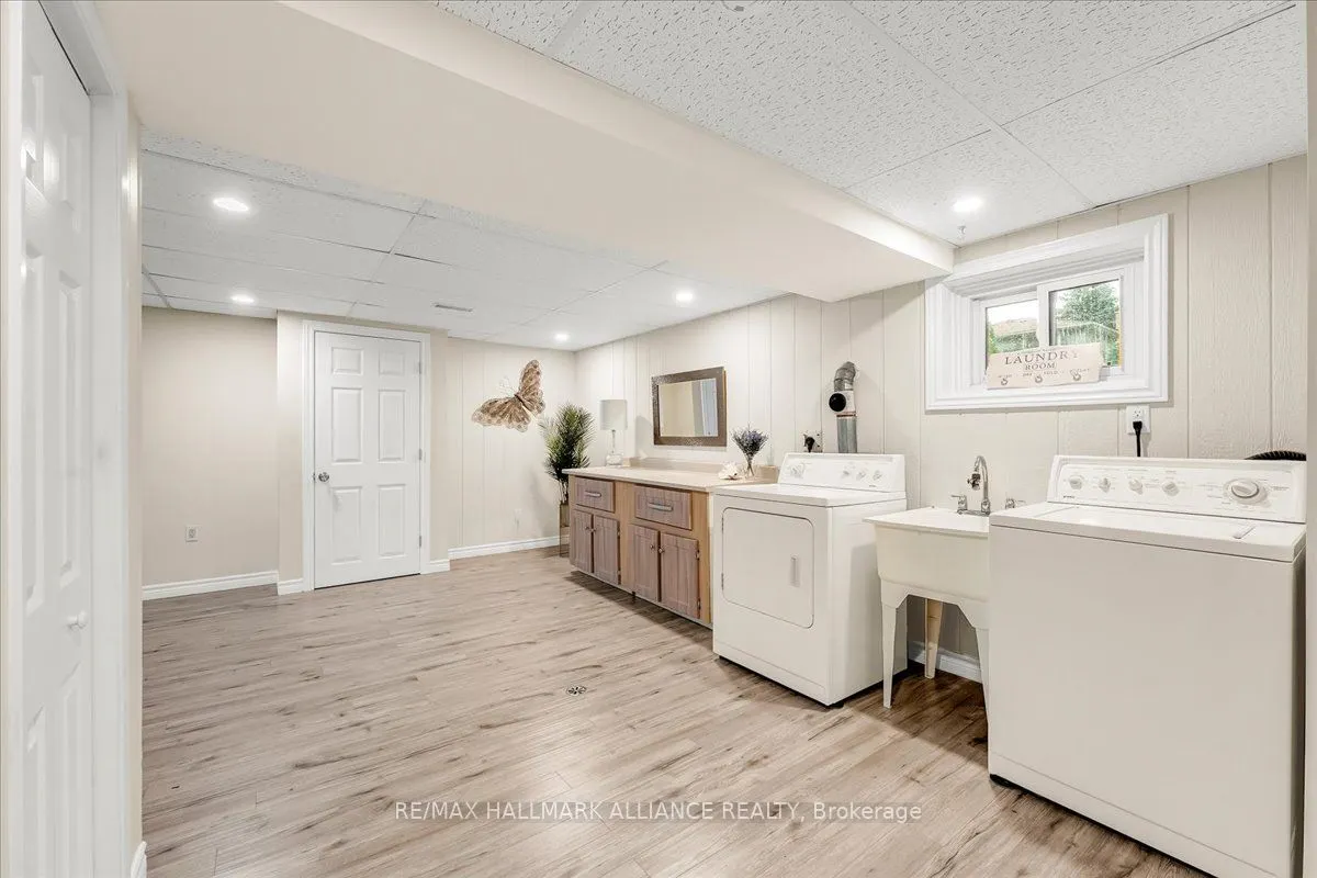 26 Lockton Crescent