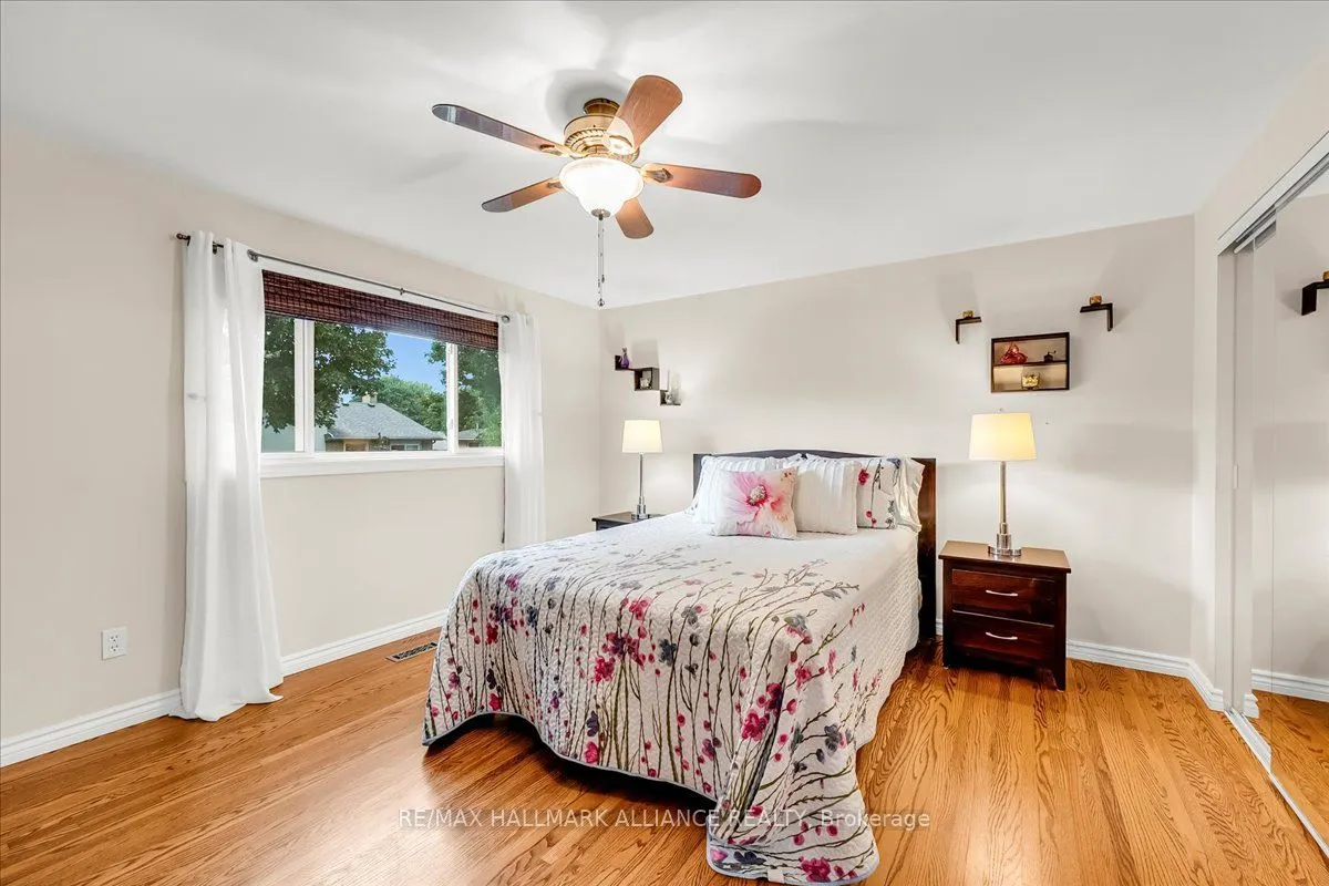26 Lockton Crescent