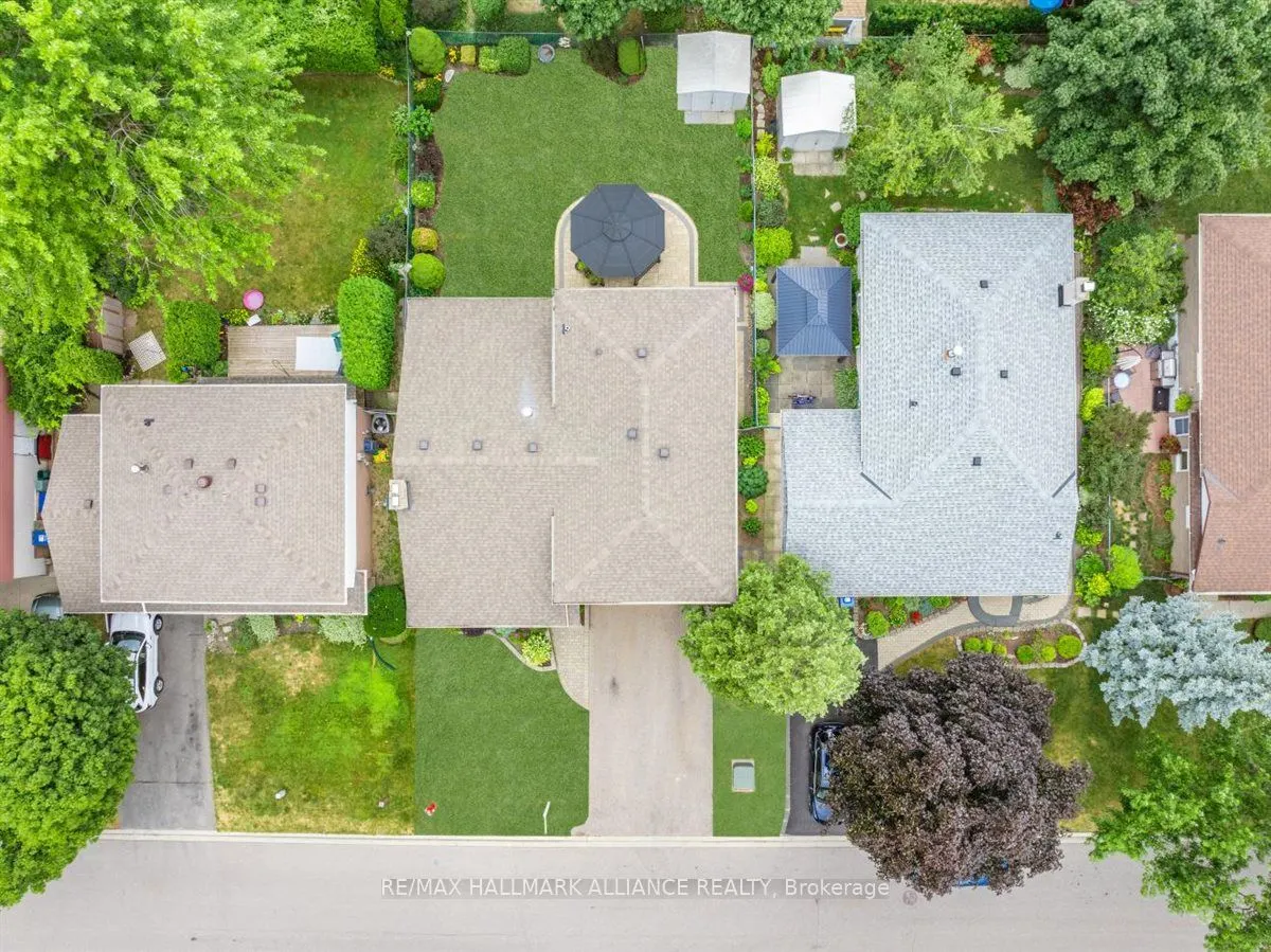 26 Lockton Crescent