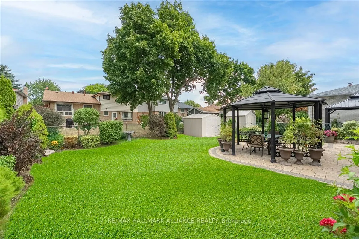 26 Lockton Crescent