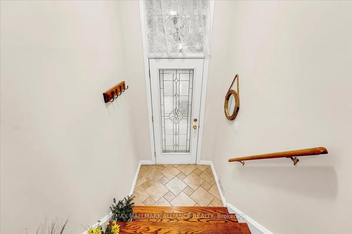 26 Lockton Crescent