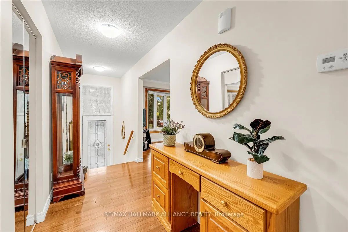 26 Lockton Crescent