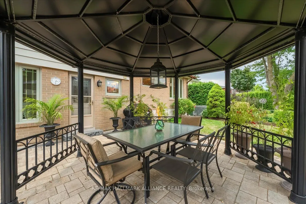 26 Lockton Crescent
