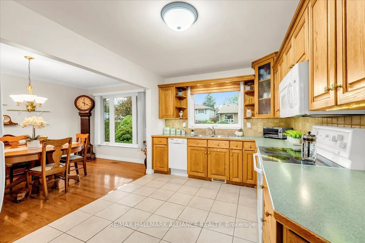 26 Lockton Crescent