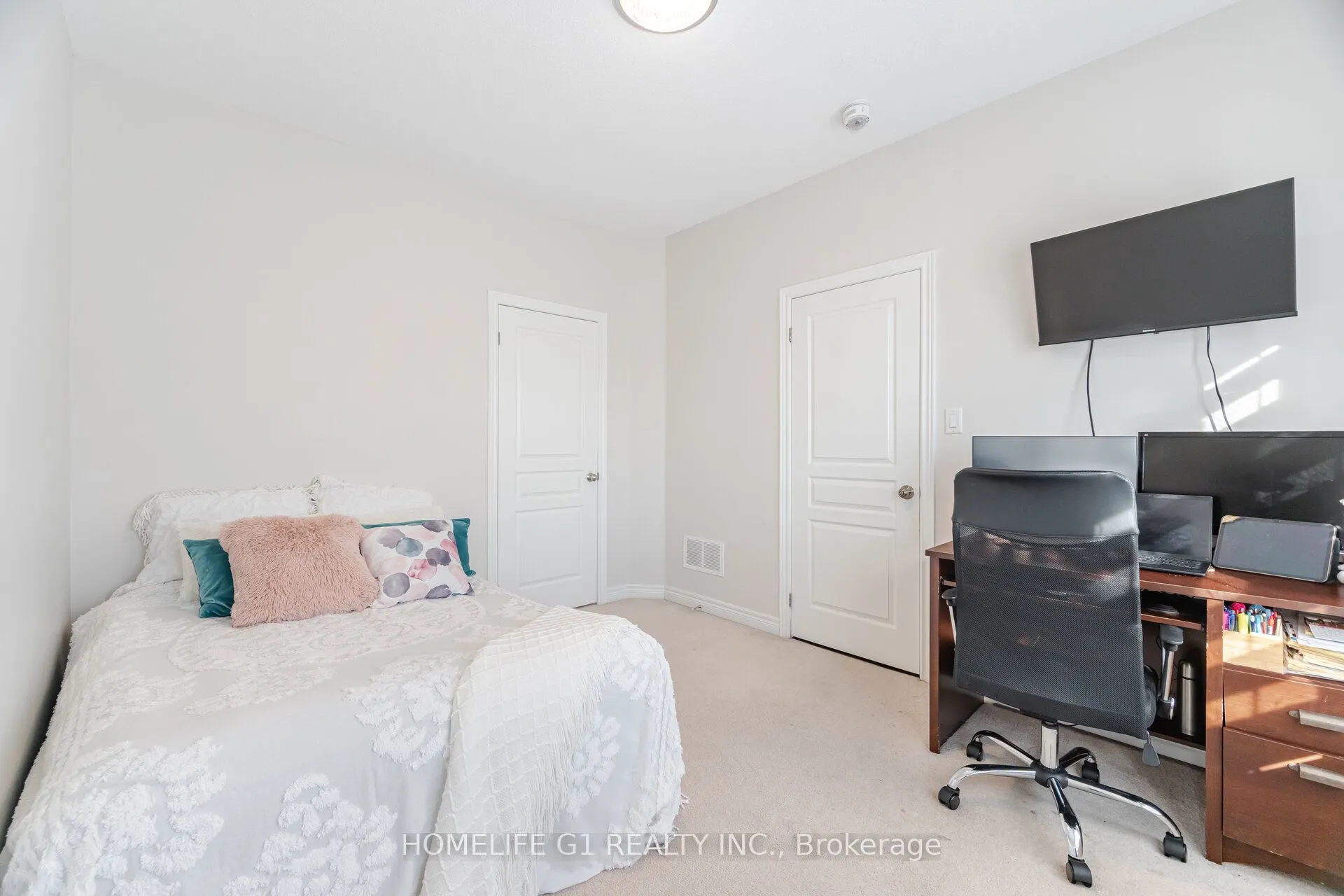 82 Truro Circle