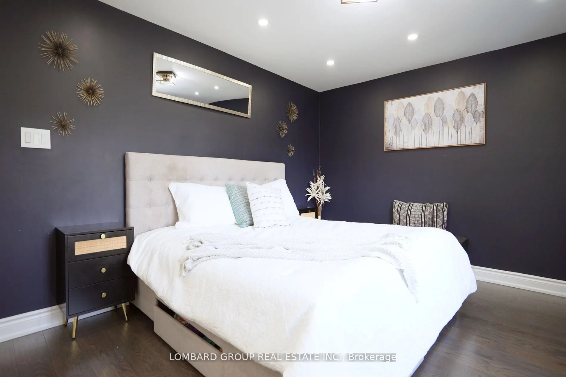 10 Whitmore Court