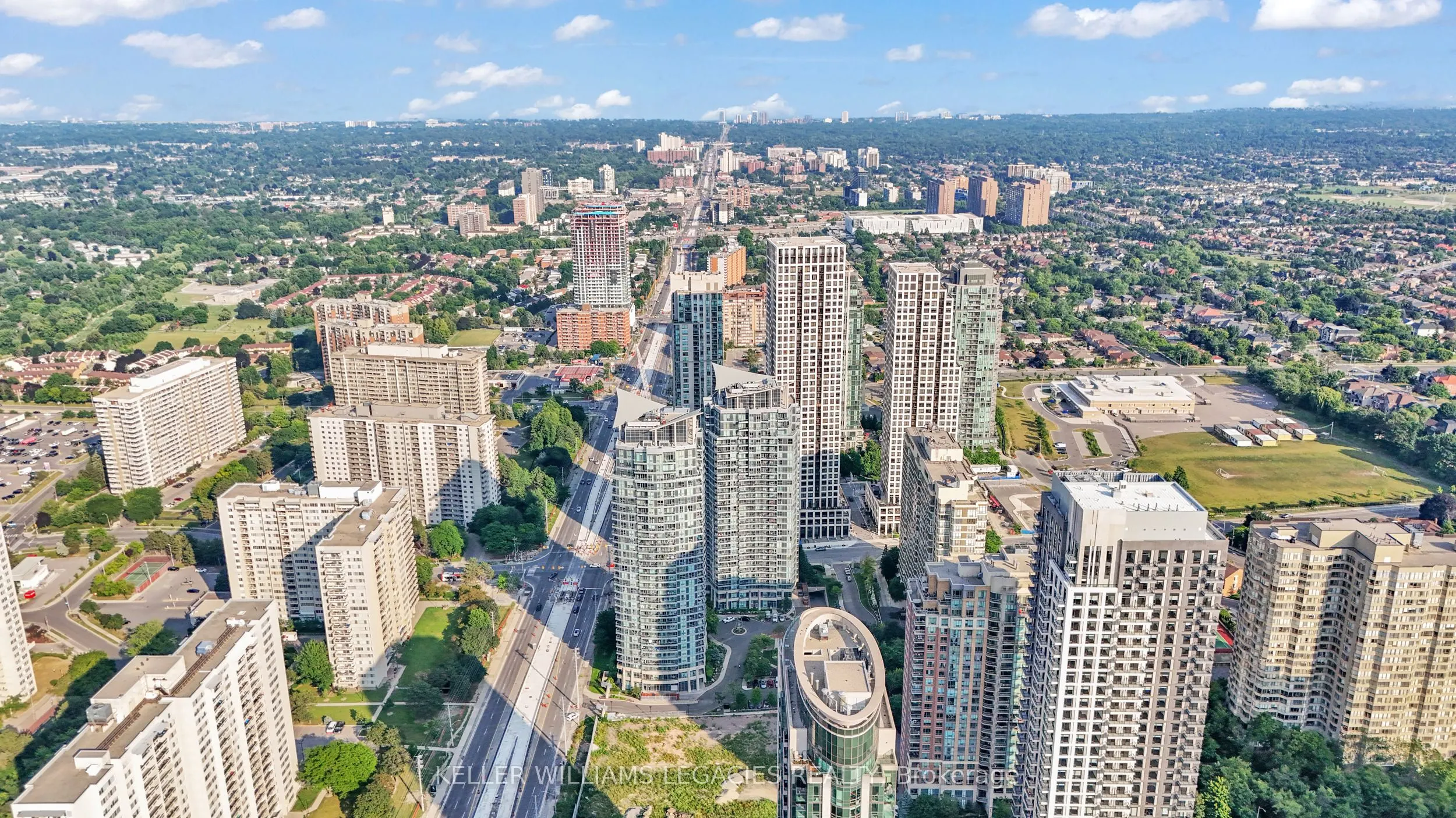 33 Elm Drive W, #2013