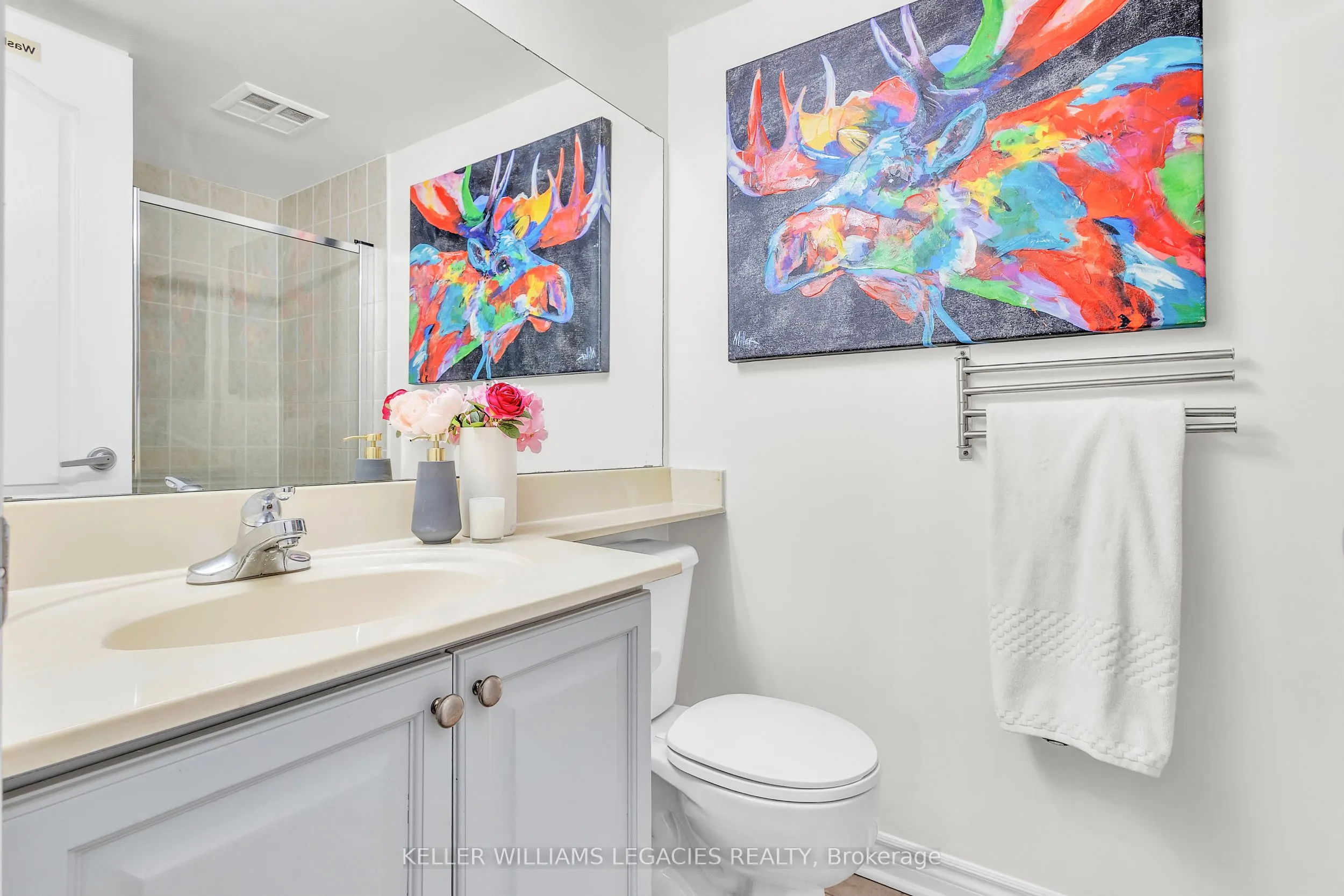 33 Elm Drive W, #2013
