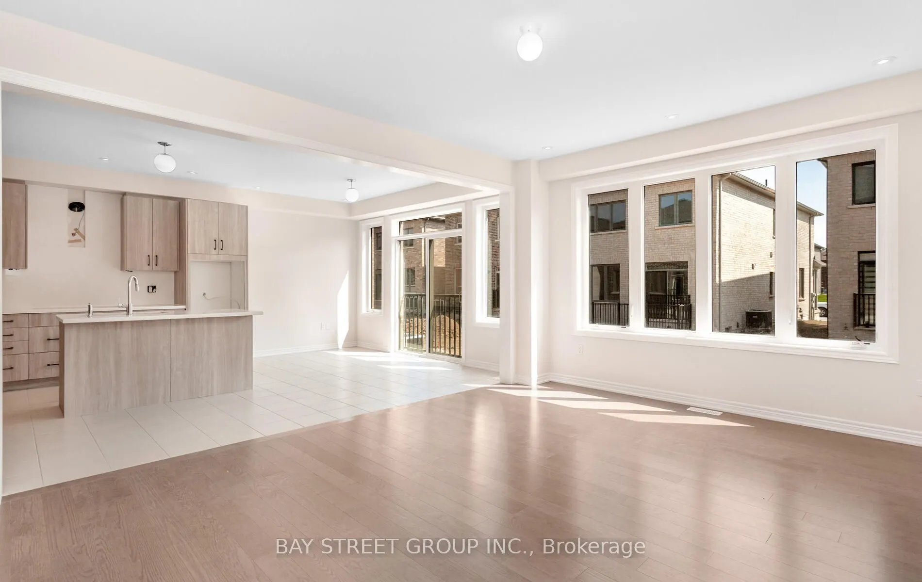 888 Apple Terrace