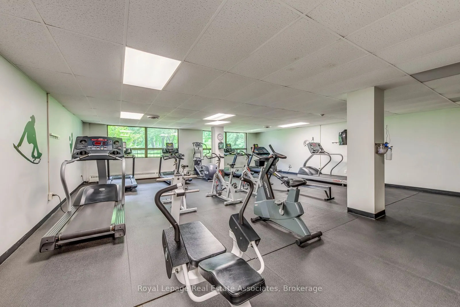 1535 Lakeshore Road E, #308