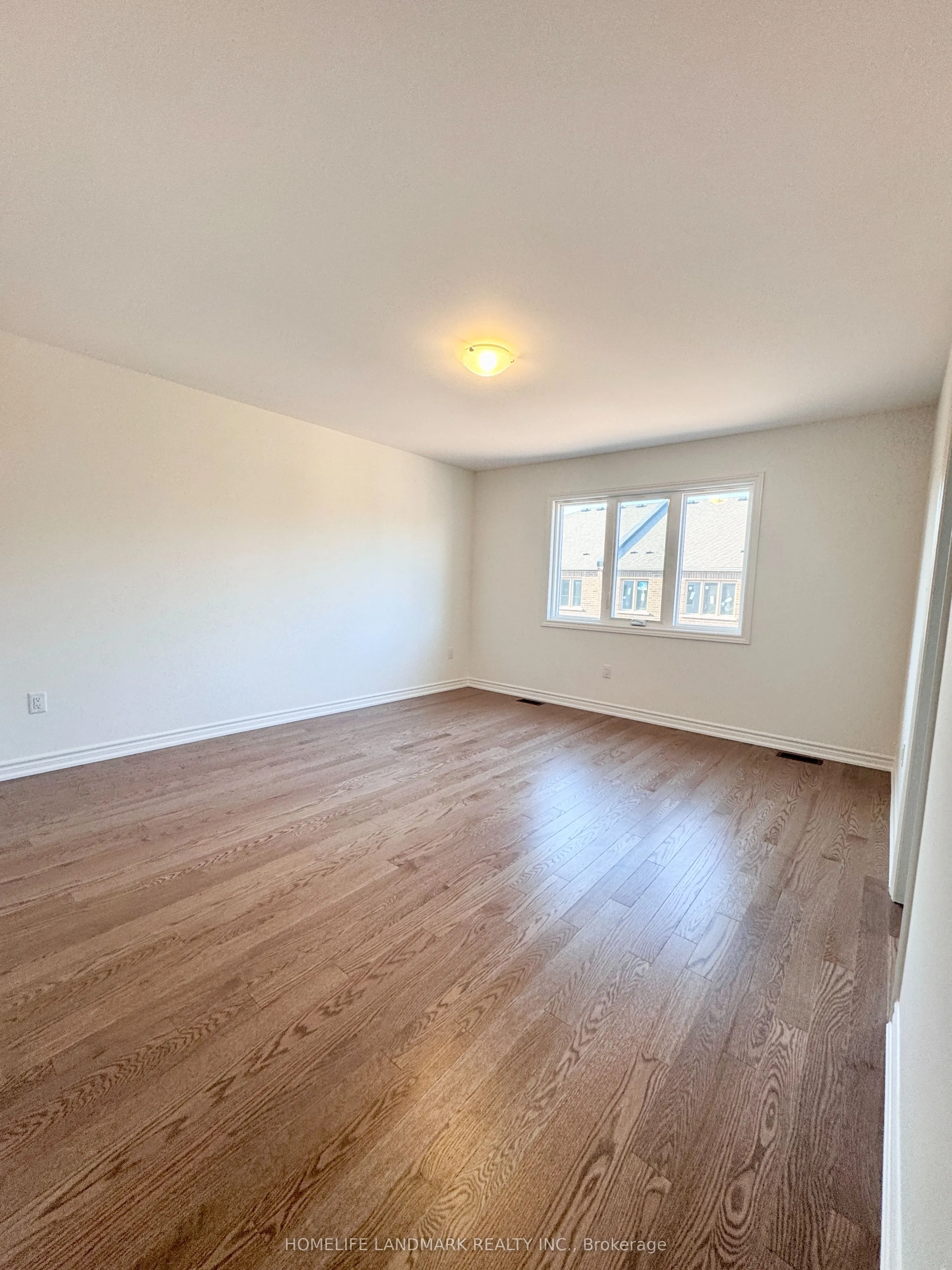 3073 Harvard Gardens