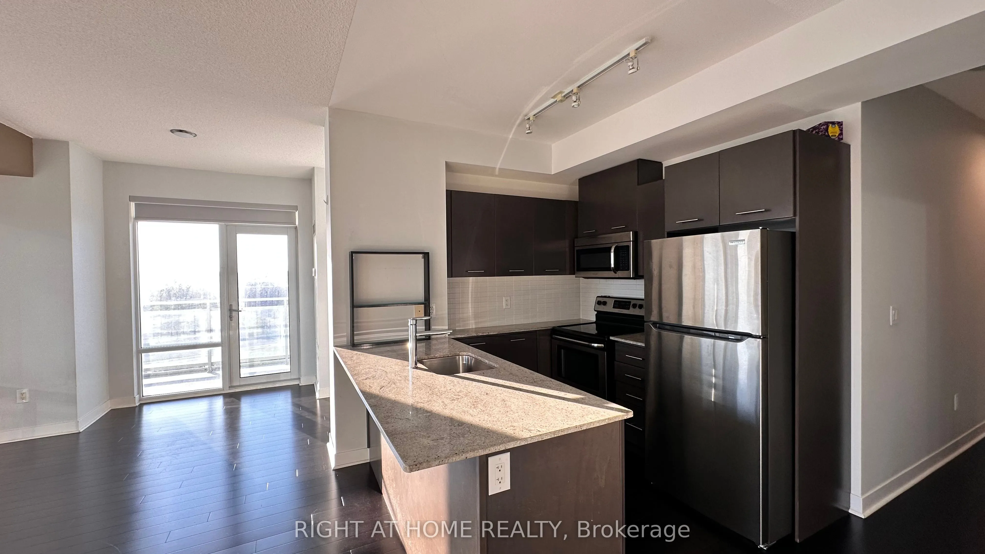 360 Square One Drive, #808