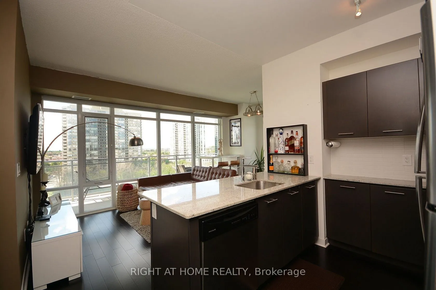 360 Square One Drive, #808