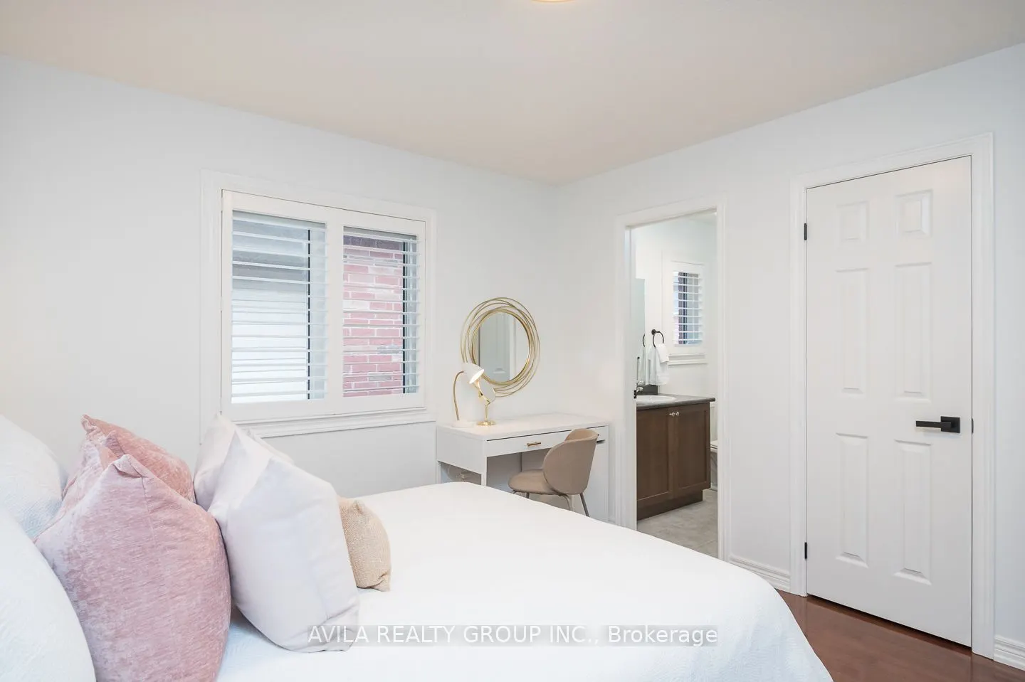 319 Bessborough Drive