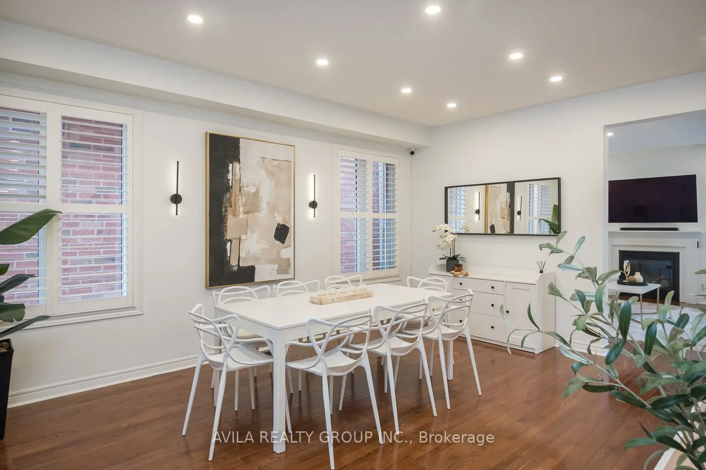 319 Bessborough Drive