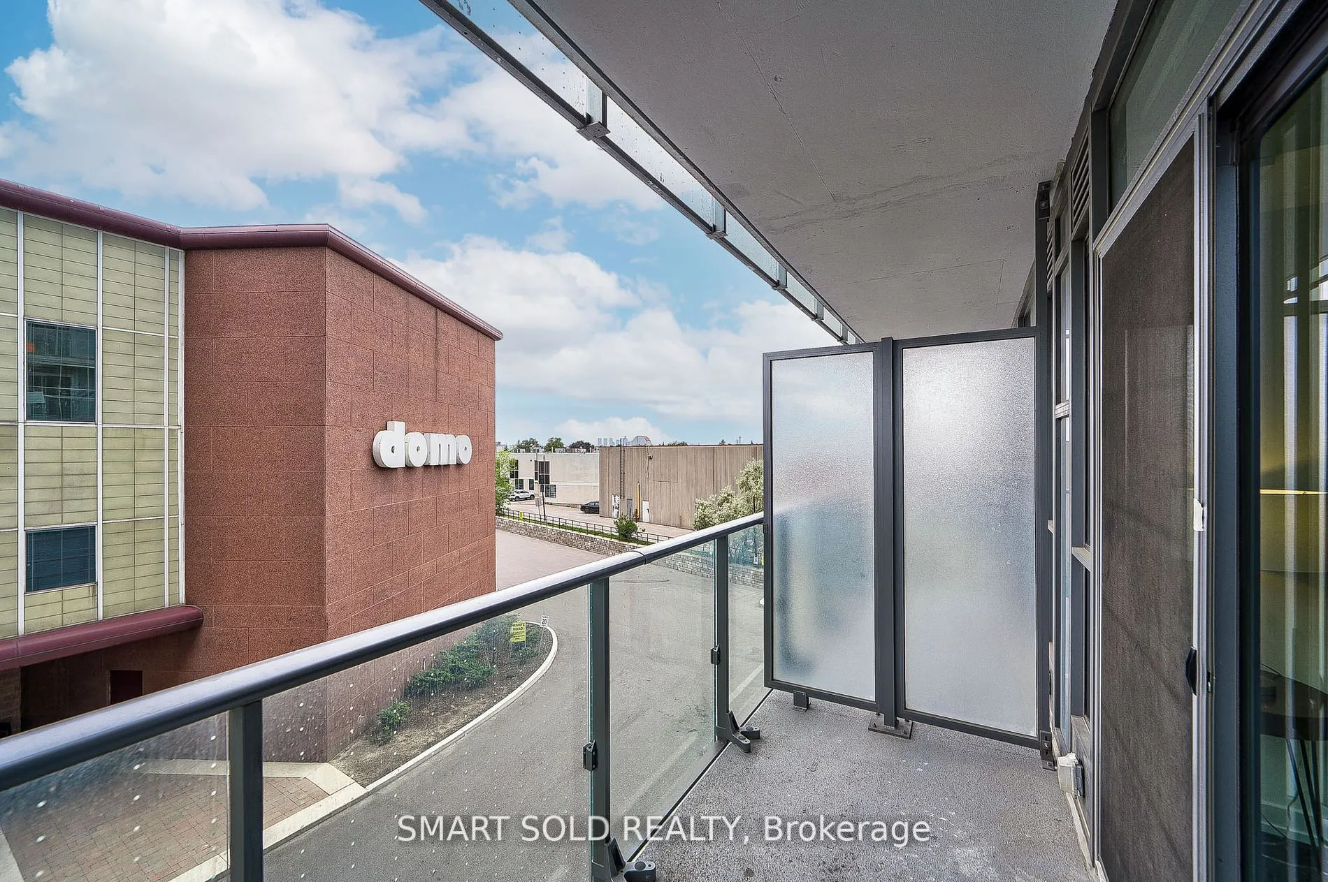 10 De Boers Drive, #302