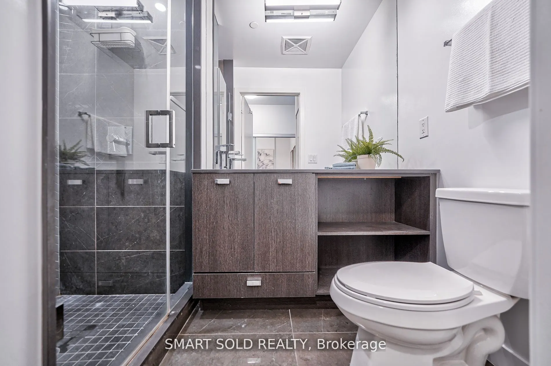 10 De Boers Drive, #302