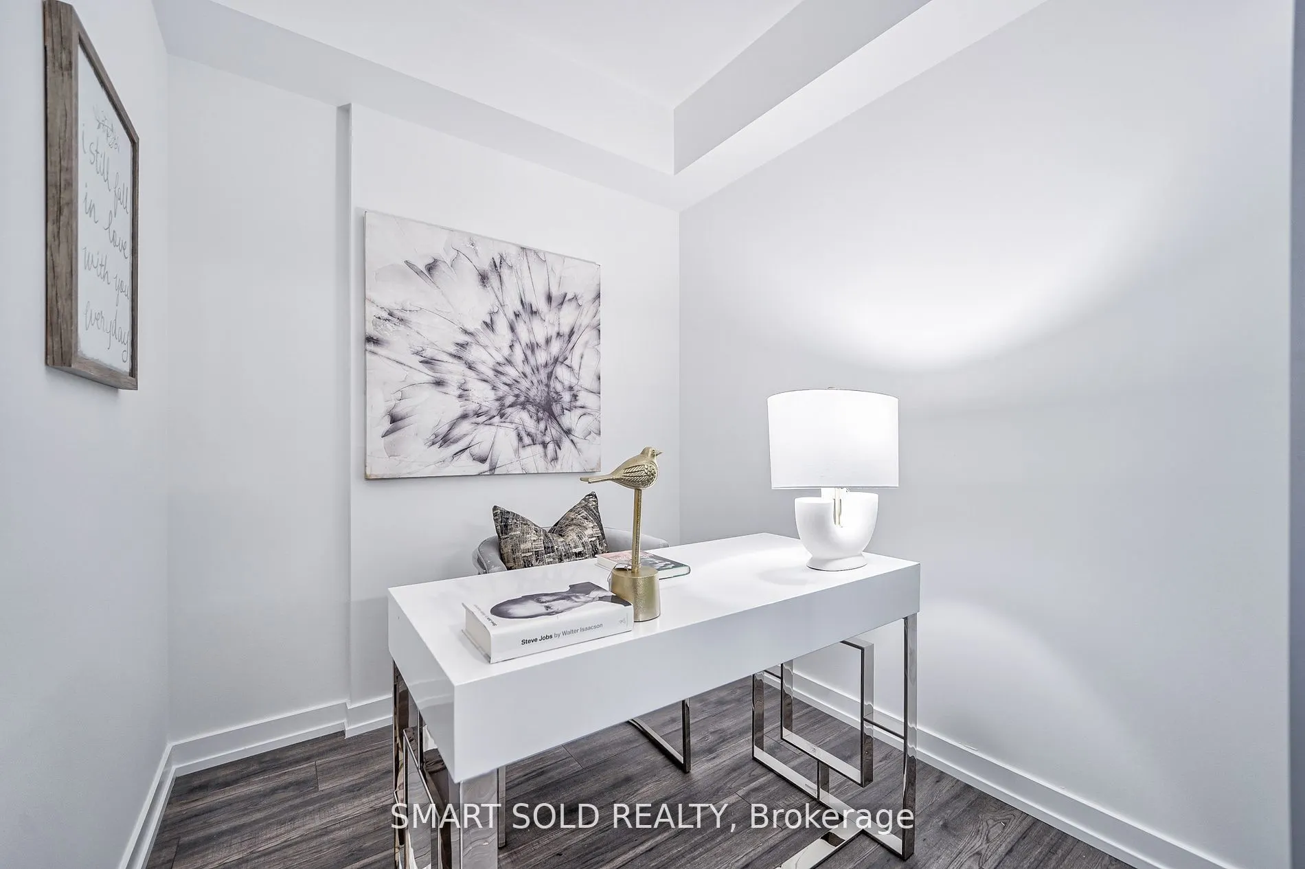 10 De Boers Drive, #302
