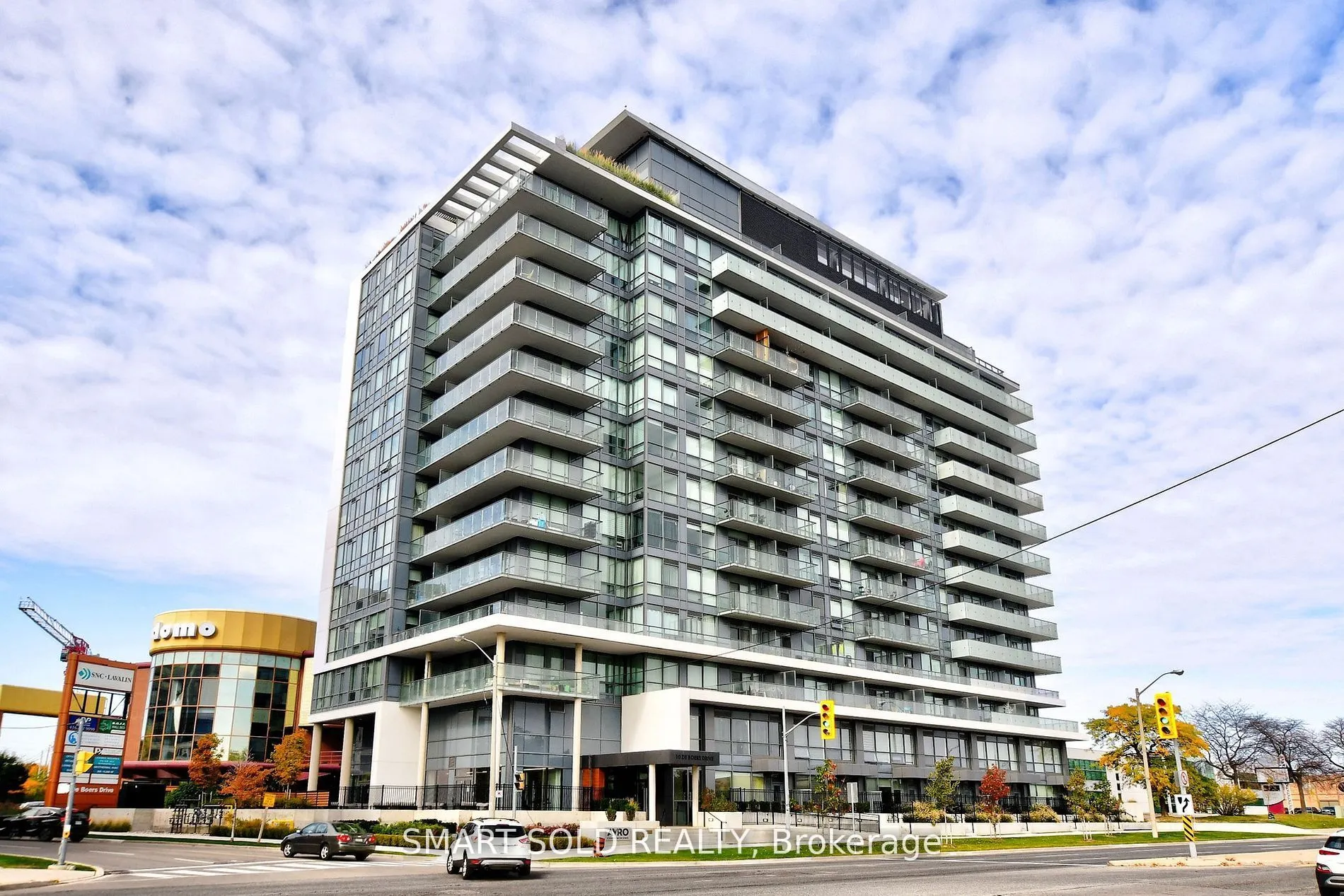 10 De Boers Drive, #302