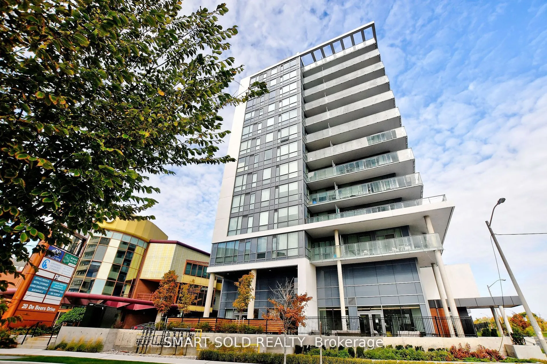 10 De Boers Drive, #302