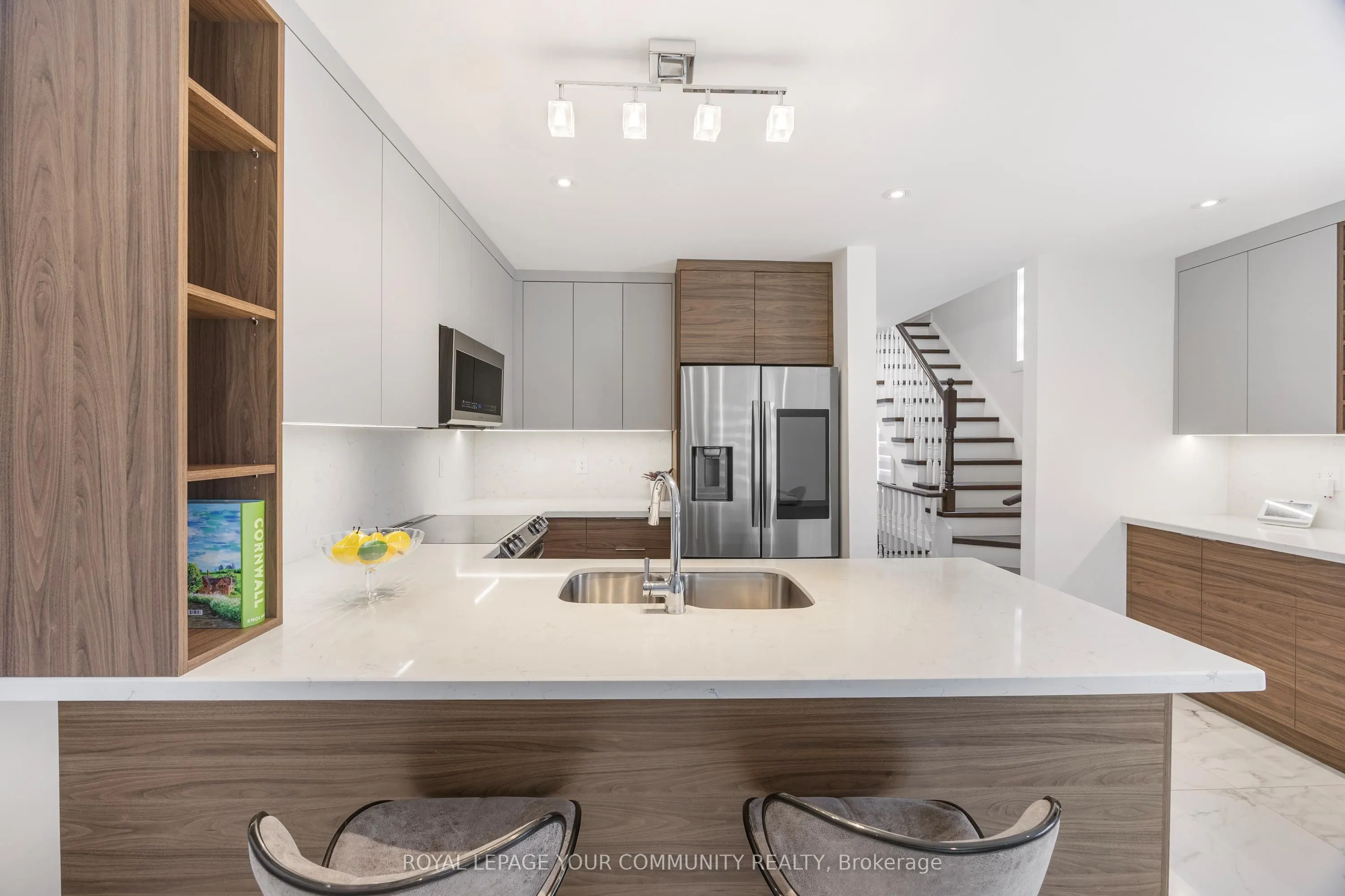 3020 Cedarglen Gate, #17