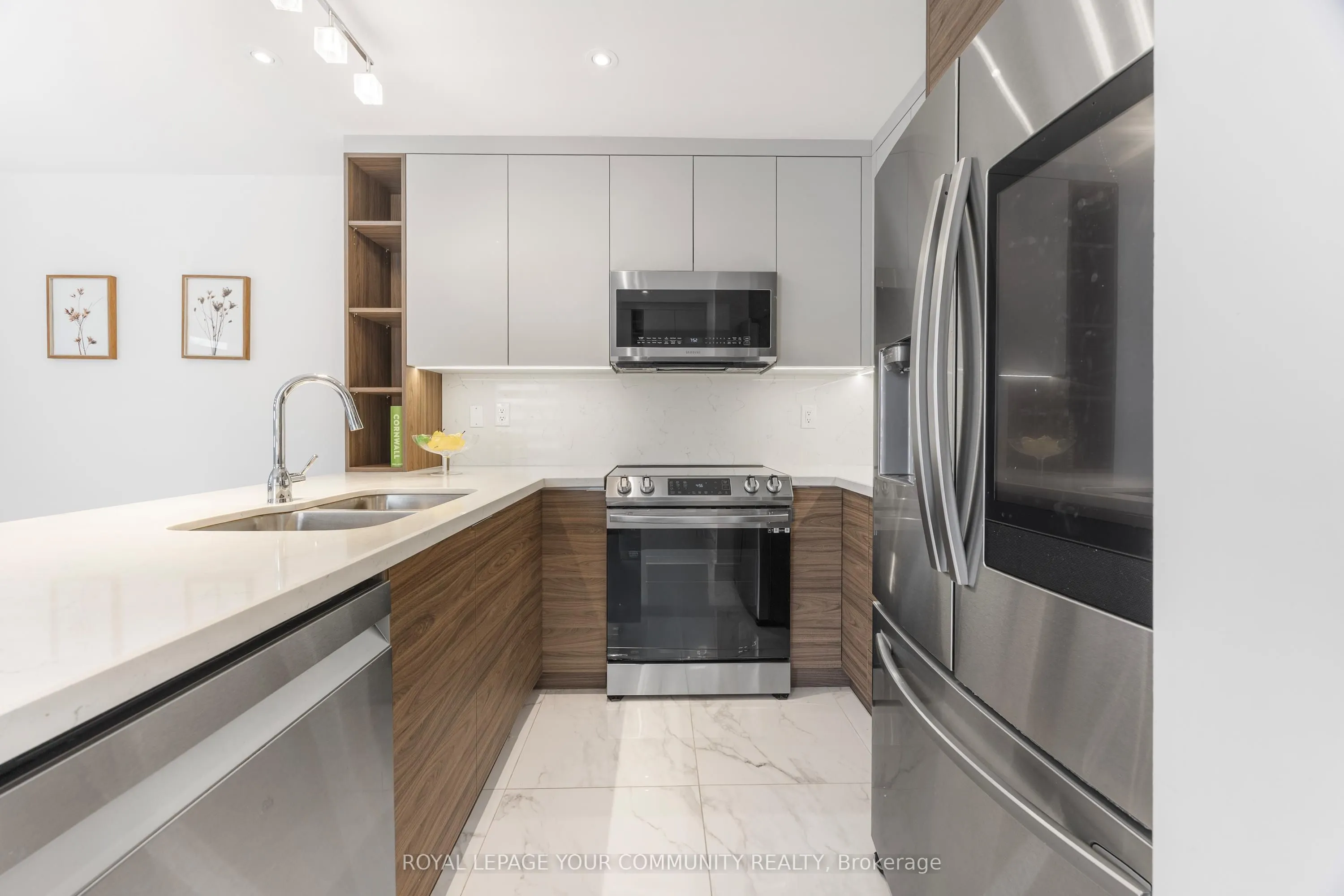 3020 Cedarglen Gate, #17