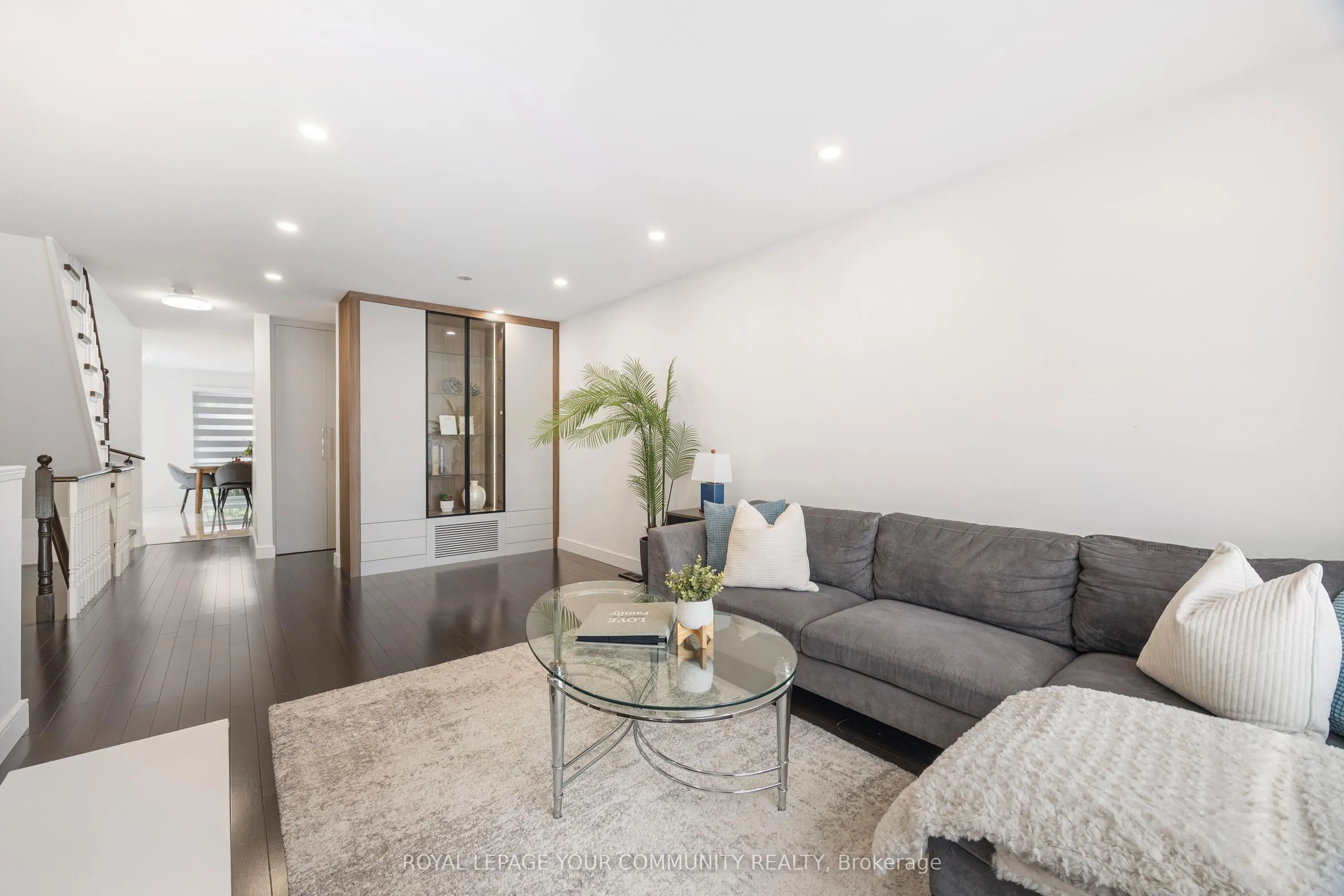 3020 Cedarglen Gate, #17