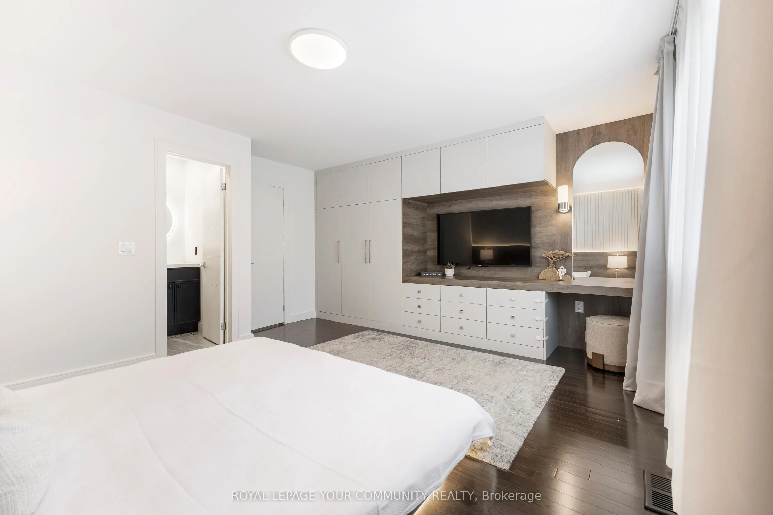 3020 Cedarglen Gate, #17