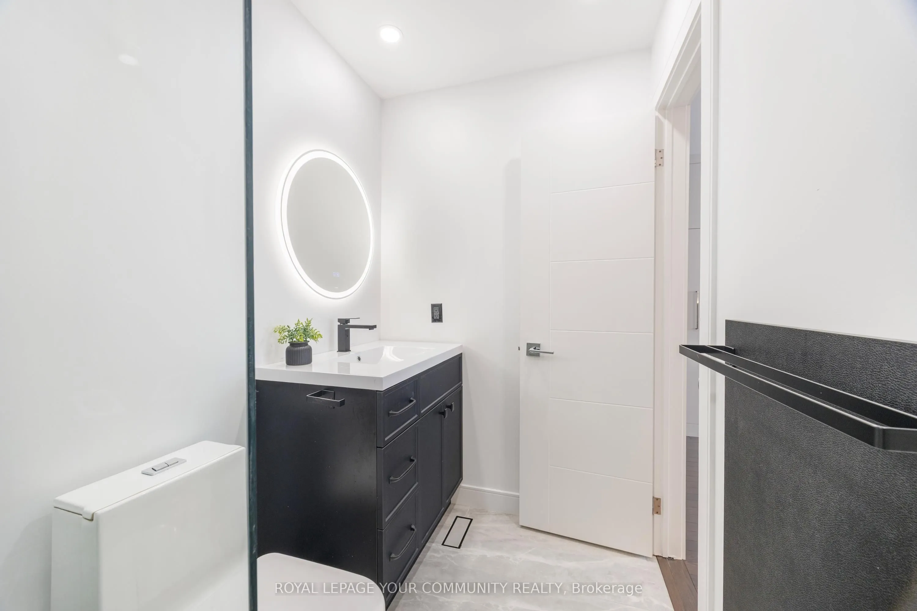 3020 Cedarglen Gate, #17