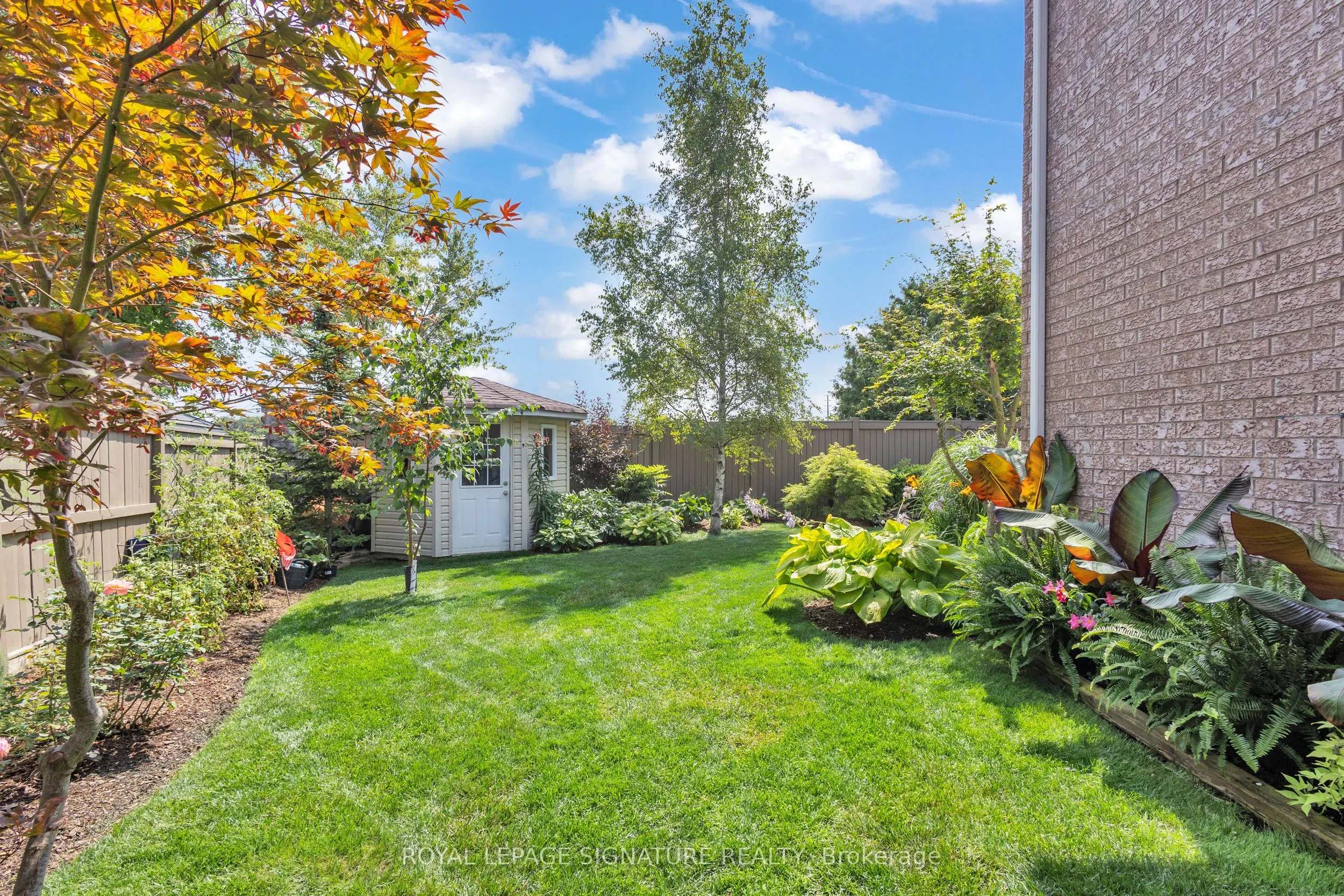 3986 Pondview Way