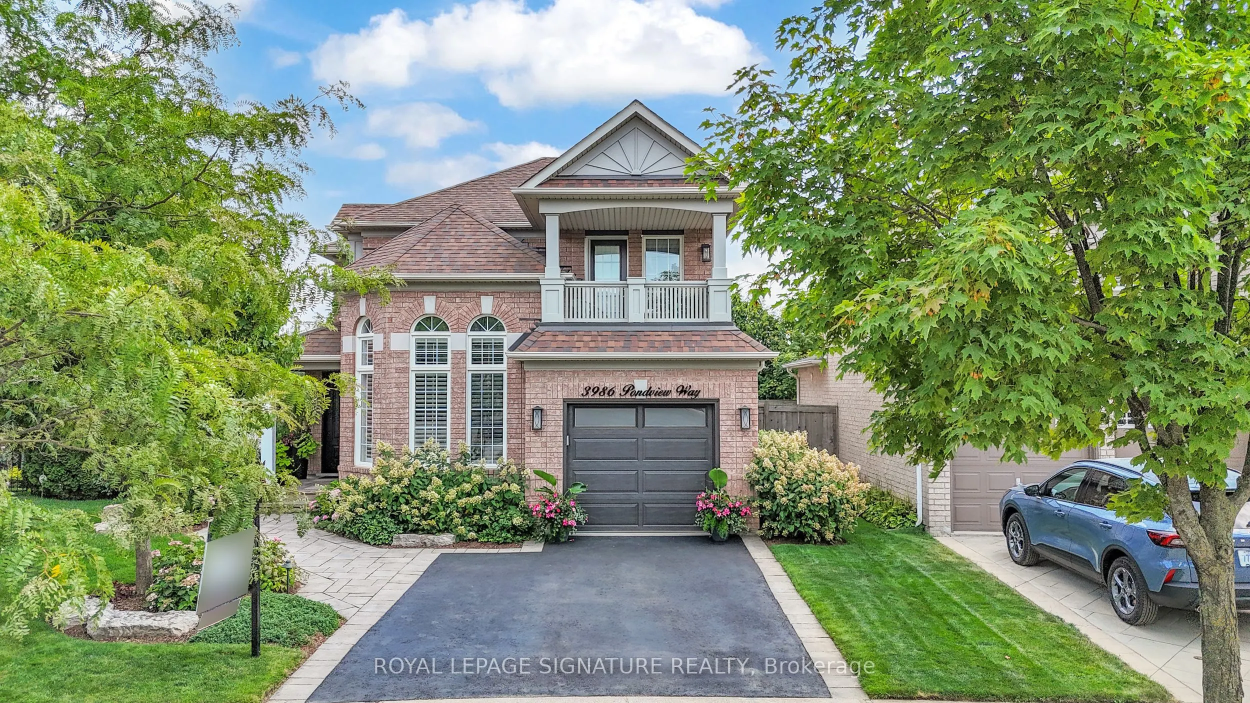 3986 Pondview Way