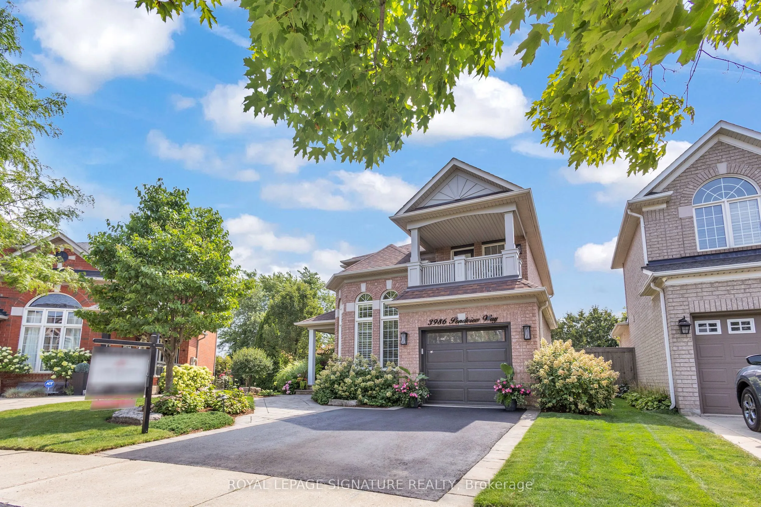 3986 Pondview Way