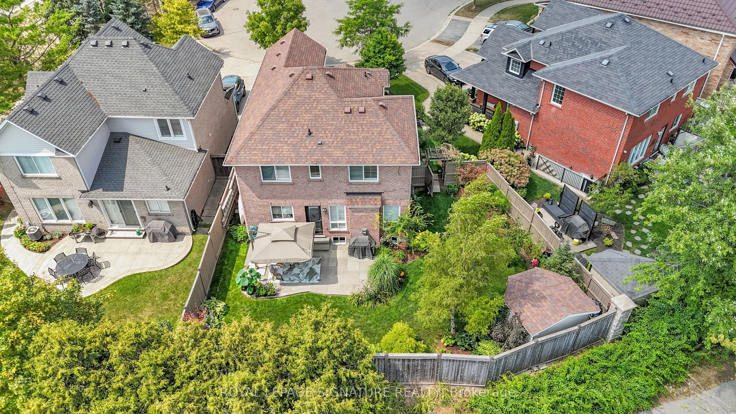 3986 Pondview Way