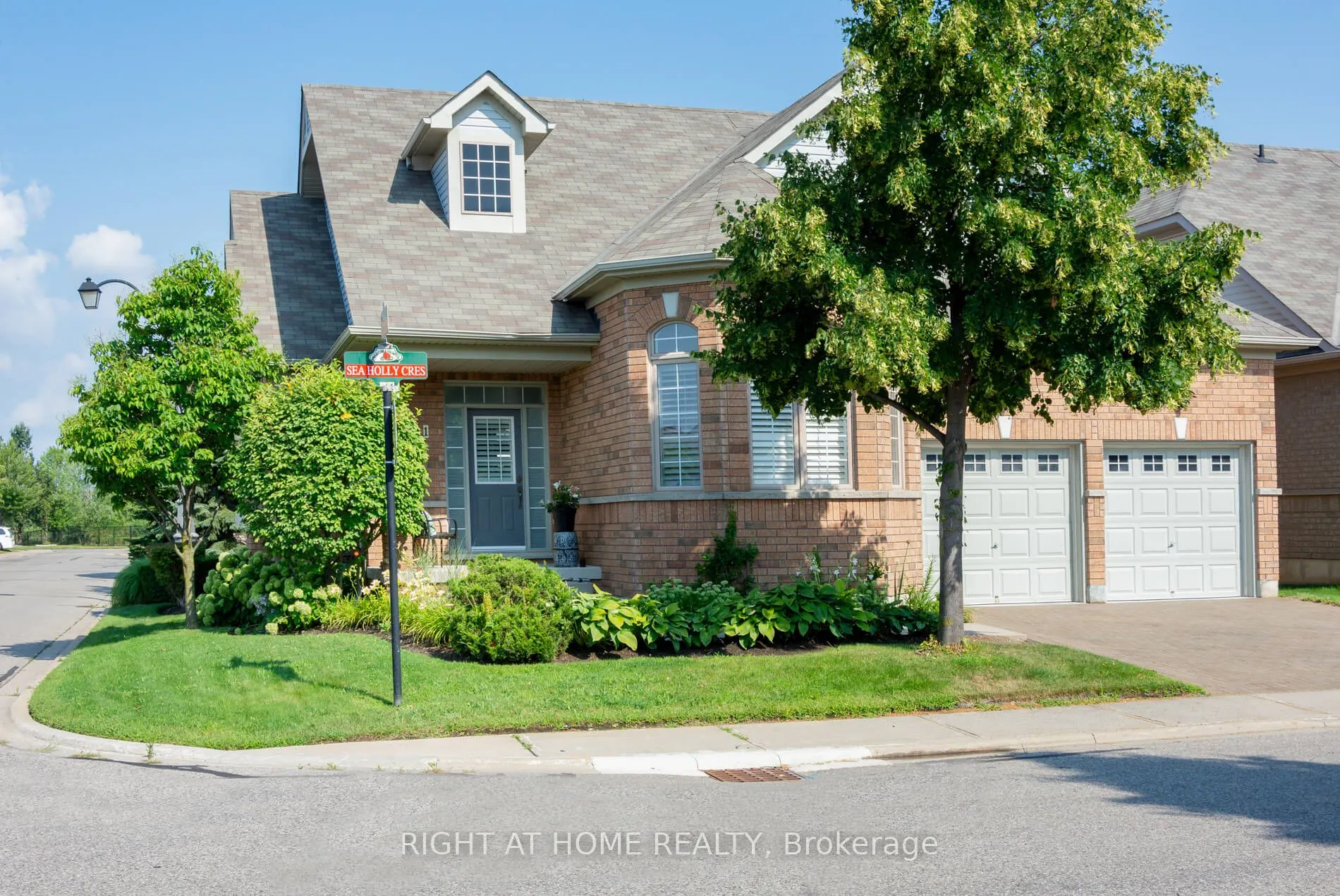 1 Sea Holly Crescent, #1