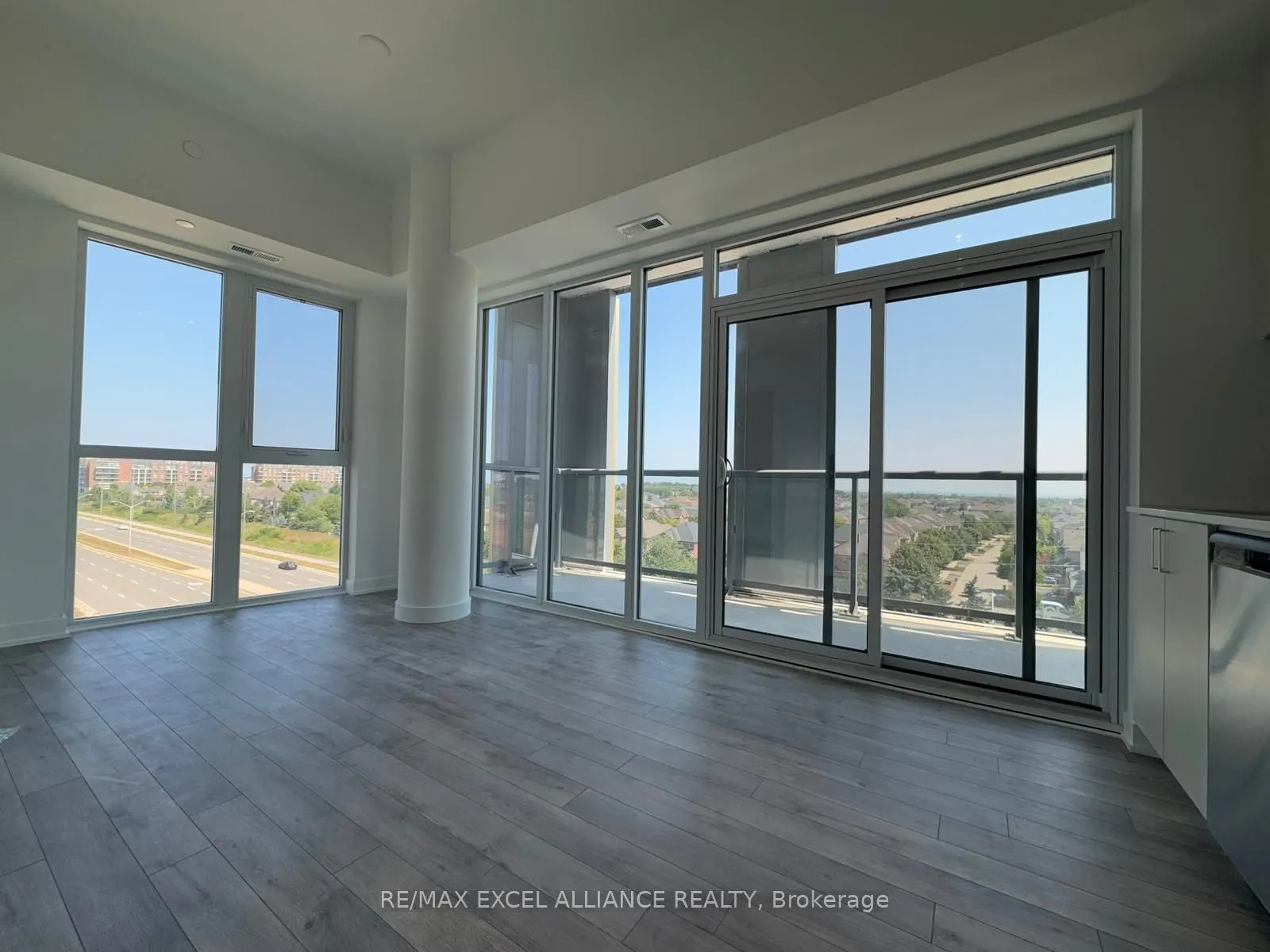 1005 Dundas Street E, #720