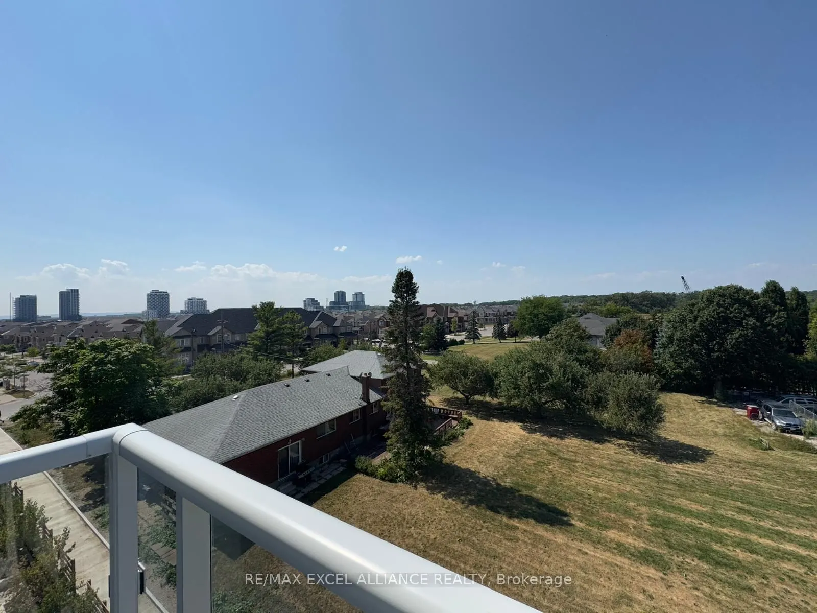 1005 Dundas Street E, #530
