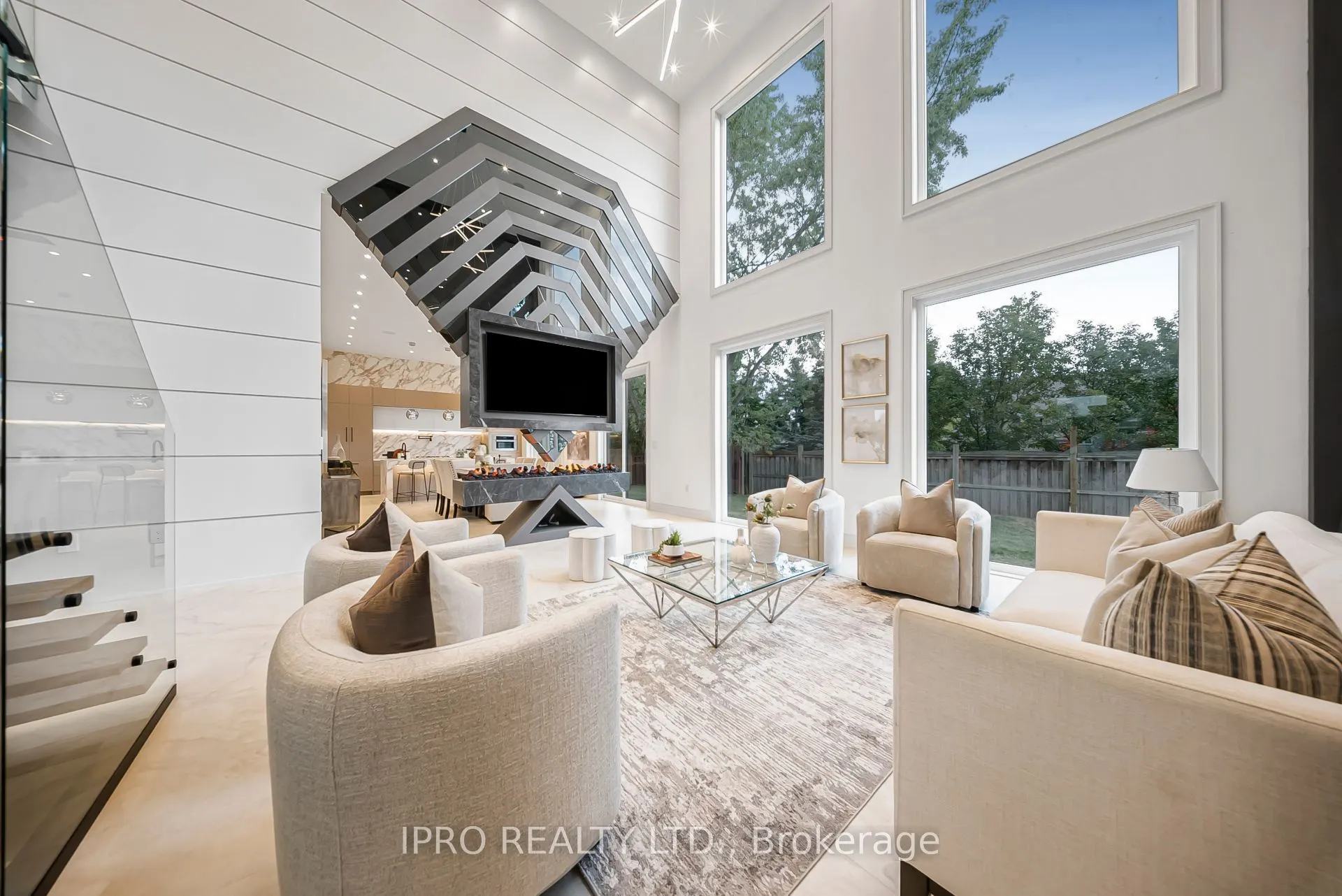 1374 Tansley Drive