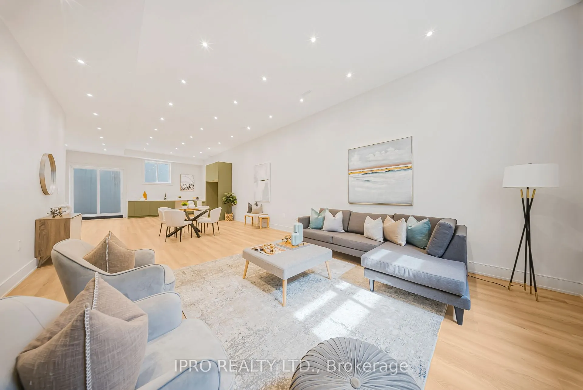 1374 Tansley Drive