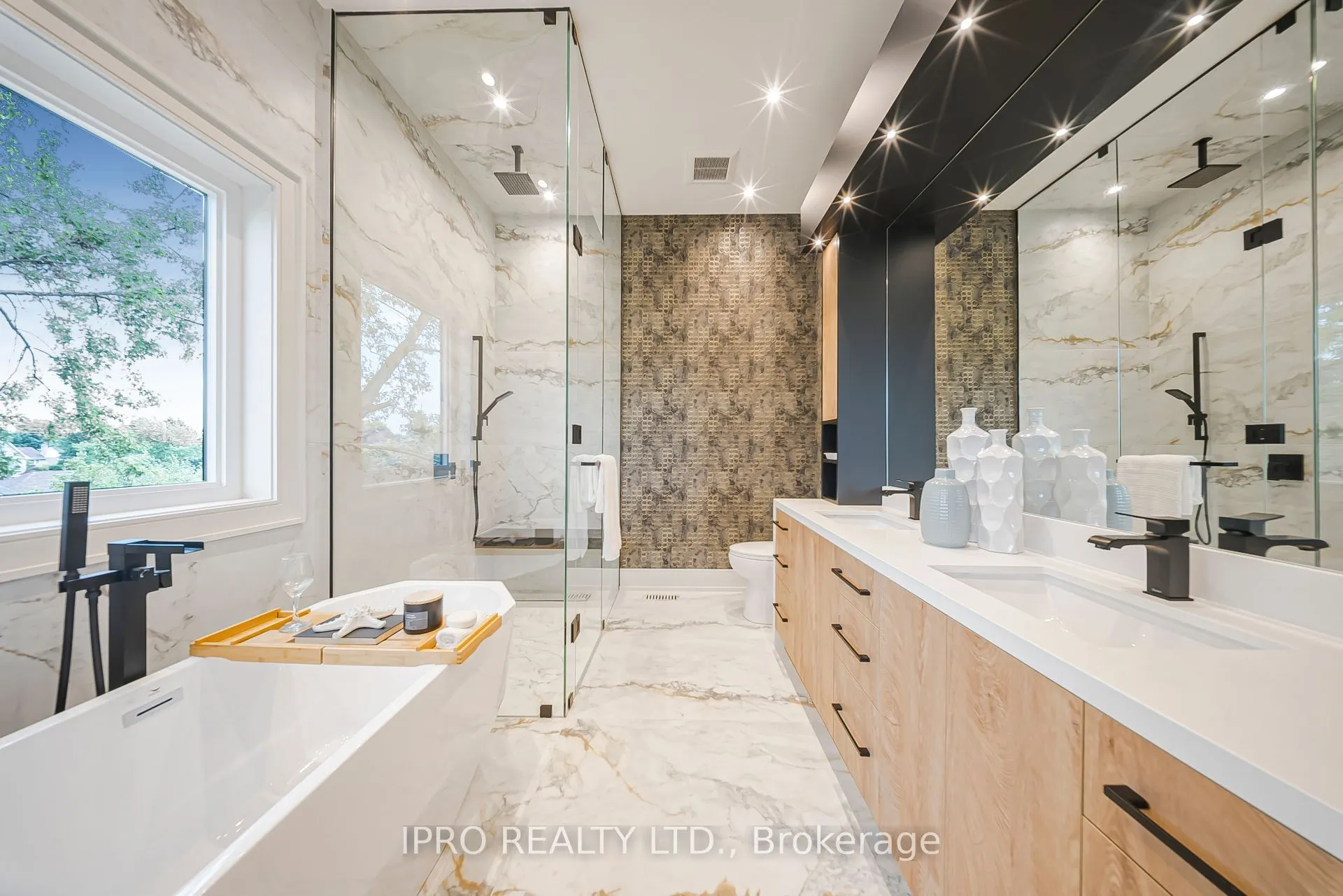 1374 Tansley Drive