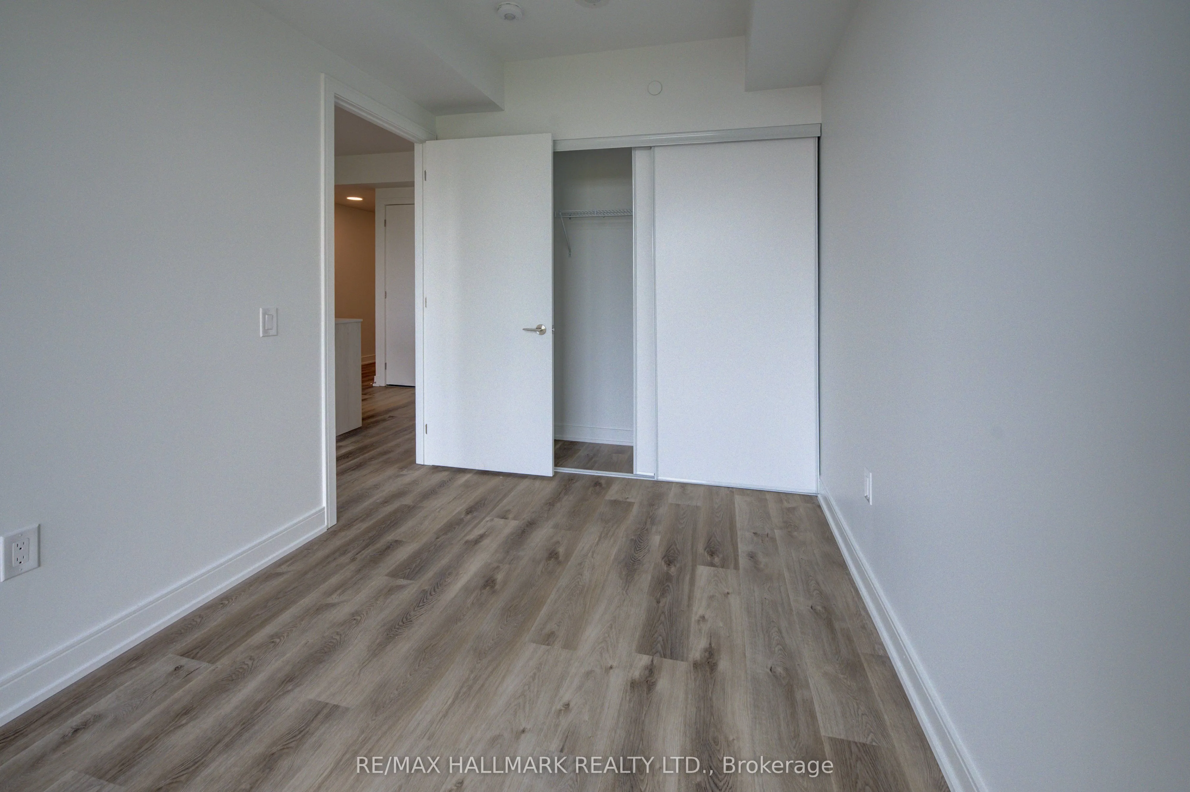 3009 Novar Road, #401