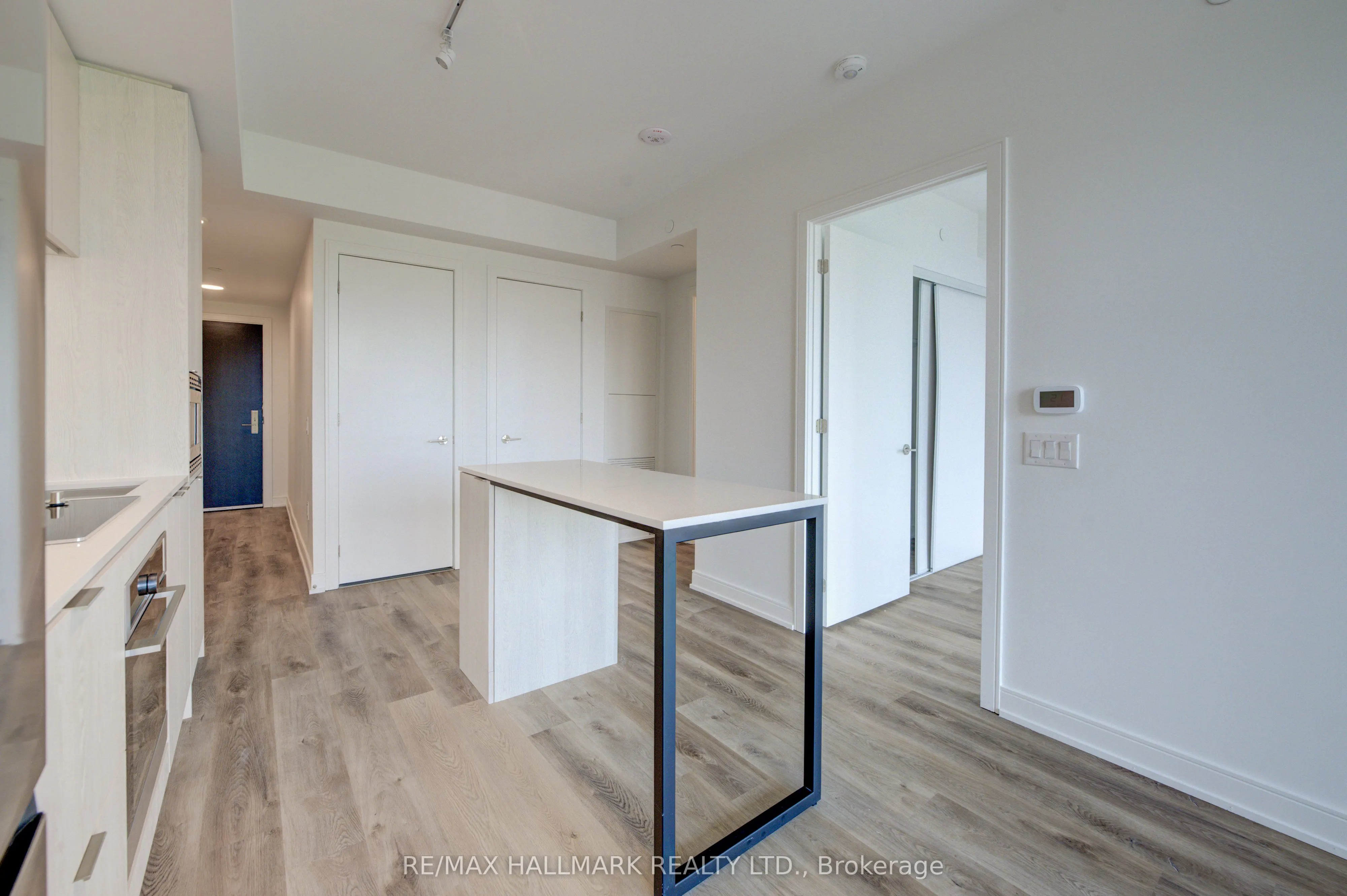 3009 Novar Road, #401